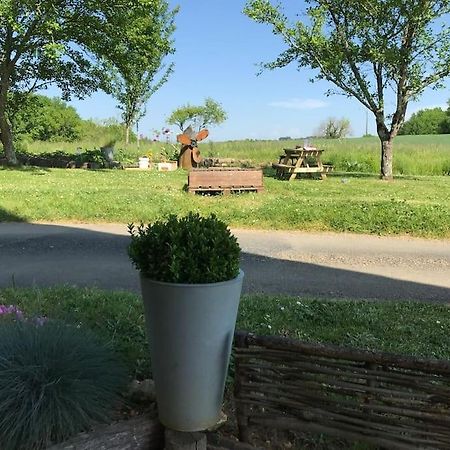 « Le Vieux Hangar » Gite A La Ferme Truffe Exteriér fotografie